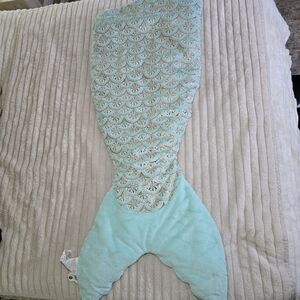 Bella Lux Plush Fleece Mermaid Tail Blanket Teal Gold Tinsel Print Super SOFT